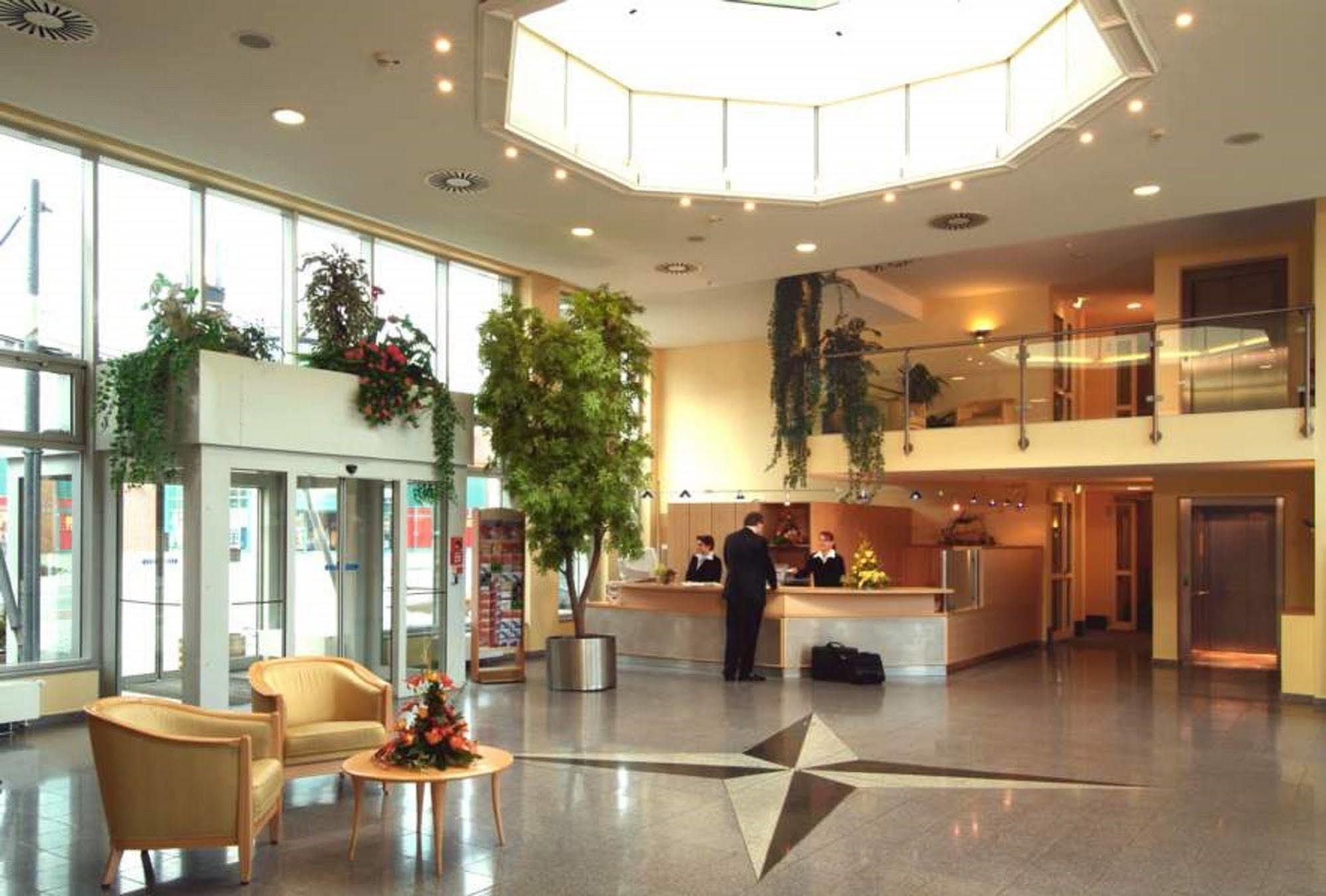 Elaya Hotel Wolfenbuettel Ehemals Rilano 24 7 Hotel Вольфенбюттель Экстерьер фото